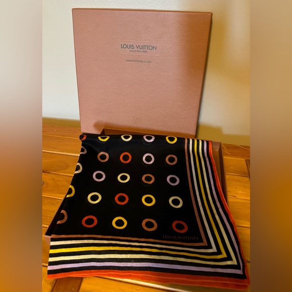 Louis Vuitton Accessories - Unique Vintage Louis Vuitton Scarf